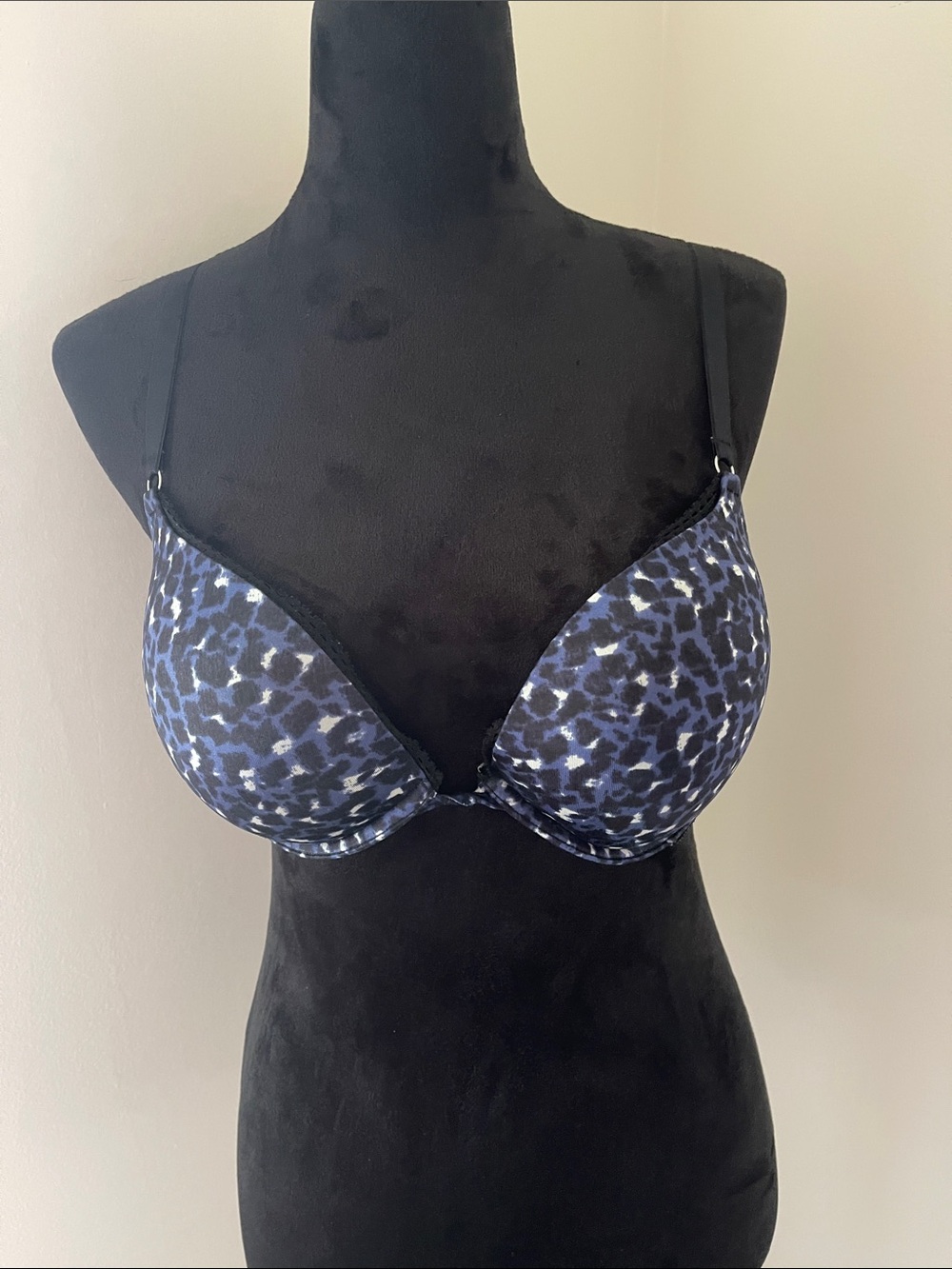 aerie Blue and Black Leopard Print T-Shirt Bra